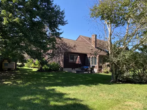 6 Adams Ct #D, Deerfield, MA 01373