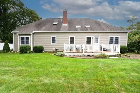 28 Old Plain St, Marshfield, MA 02050 photo 3