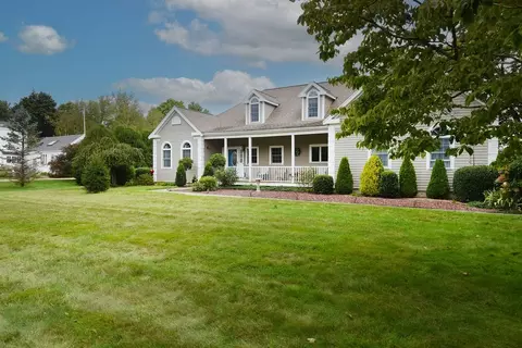 28 Old Plain St, Marshfield, MA 02050 photo 2