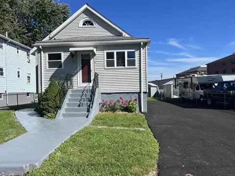 28 Cummings St, Medford, MA 02155