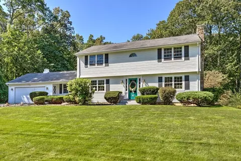 10 Ruth Dr, Wilbraham, MA 01095