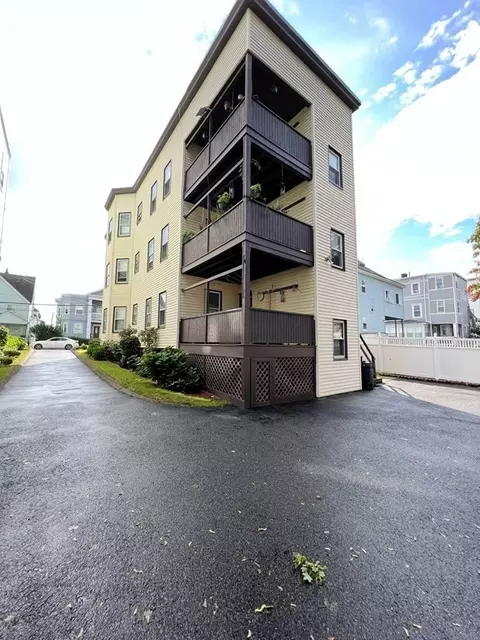 1072 Saratoga, Boston, MA 02128