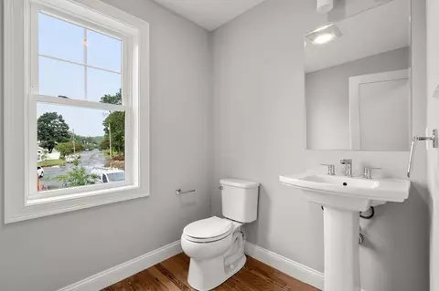62 Castine St, Worcester, MA 01606 photo 12