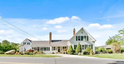 1050 County Rd, Bourne, MA 02534 photo 5