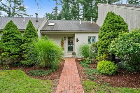 31 Trout Farm Ln #31, Duxbury, MA 02332