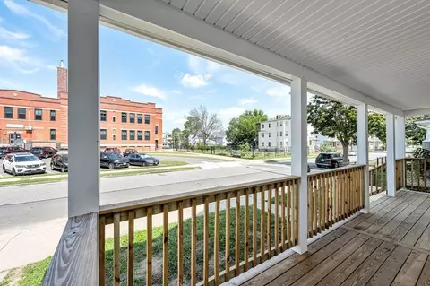 55-57 Bloomfield St, Springfield, MA 01108 photo 5