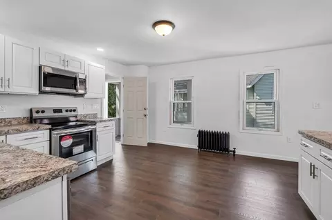 55-57 Bloomfield St, Springfield, MA 01108 photo 8