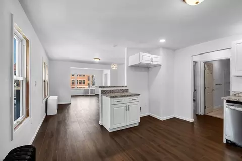 55-57 Bloomfield St, Springfield, MA 01108 photo 9