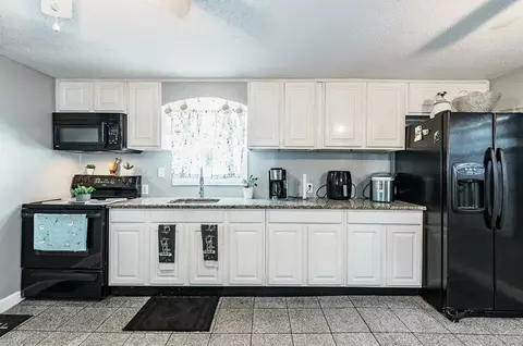 16 Eddy St, Springfield, MA 01104 photo 8