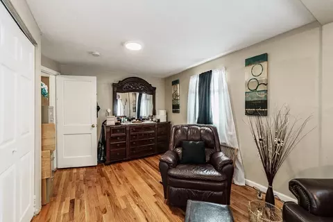 16 Eddy St, Springfield, MA 01104 photo 12