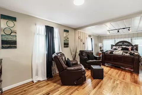 16 Eddy St, Springfield, MA 01104 photo 13