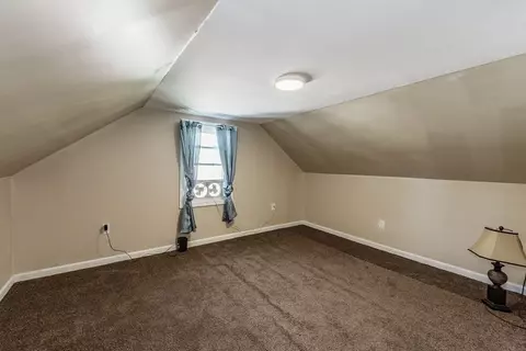 16 Eddy St, Springfield, MA 01104 photo 21