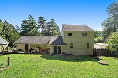 14 Craig Rd, Holland, MA 01521