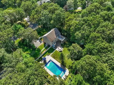 41 Old Fields Rd, Sandwich, MA 02563