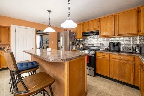 324 Stafford Rd, Fall River, MA 02721 photo 15