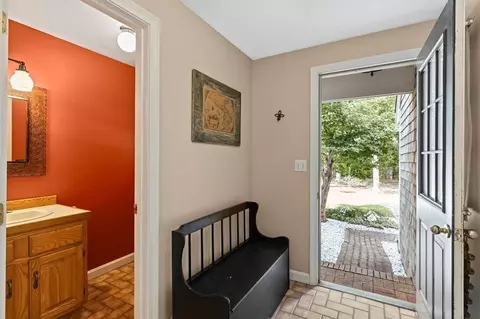 131 Clamshell Cove Rd, Barnstable, MA 02635 photo 6