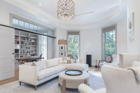 83 Mount Vernon St #2, Boston, MA 02108