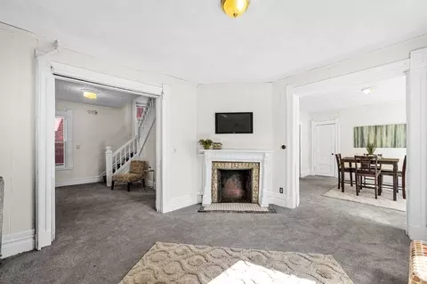 305 Bay St, Springfield, MA 01109 photo 3