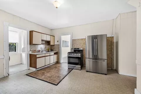 305 Bay St, Springfield, MA 01109 photo 10