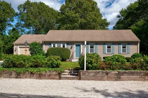 86 Cottonwood, Centerville, MA 02632