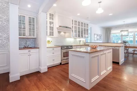 11 Marial Dr, Dartmouth, MA 02748