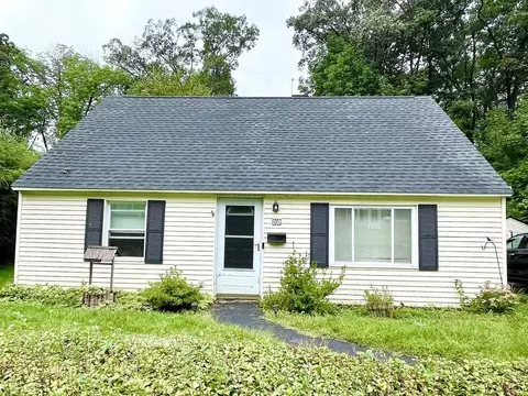 41 Warren Rd, Auburn, MA 01501
