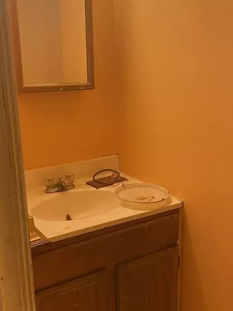 7 Aspen St, Ware, MA 01082 photo 9
