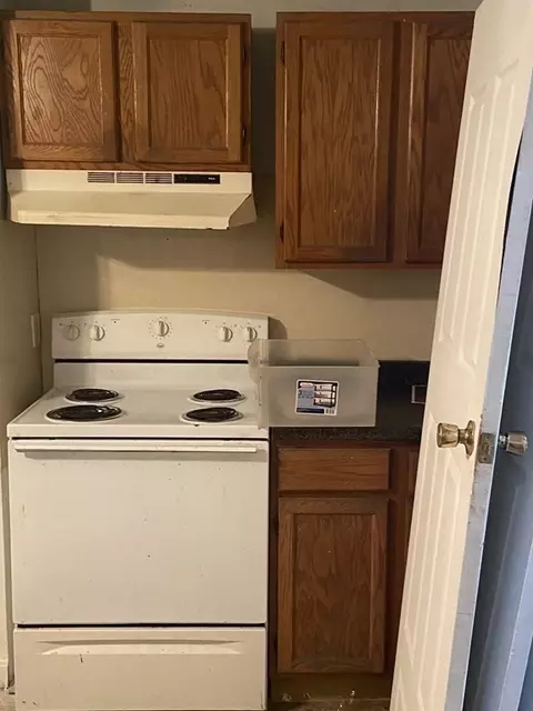 7 Aspen St, Ware, MA 01082 photo 5