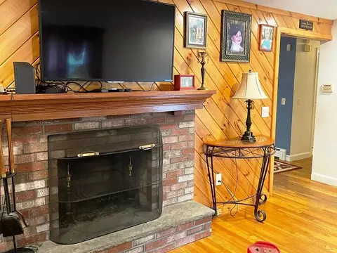 39 Carleton St, Attleboro, MA 02703 photo 9