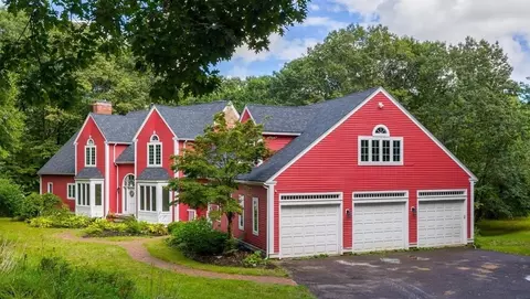 38 Oak Cir, Princeton, MA 01541