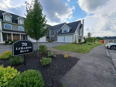 70 Lebaron Blvd #4, Lakeville, MA 02347