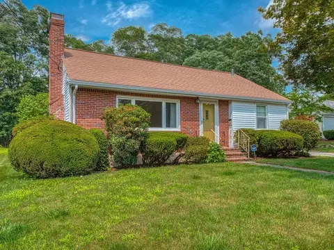 131 Birchview Ave, Brockton, MA 02301