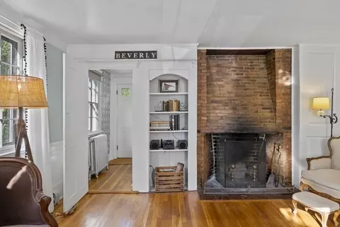 35 Wallis St, Beverly, MA 01915 photo 9