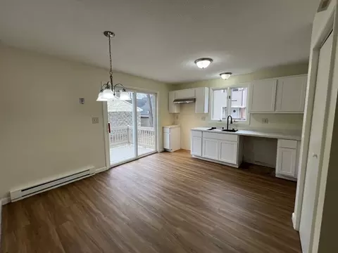 52-54 Benton St, Springfield, MA 01109 photo 13