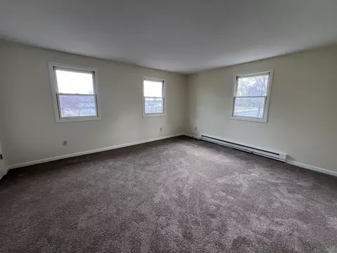 52-54 Benton St, Springfield, MA 01109 photo 11
