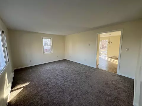 52-54 Benton St, Springfield, MA 01109 photo 10