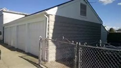 252 Mott St, Fall River, MA 02721 photo 3