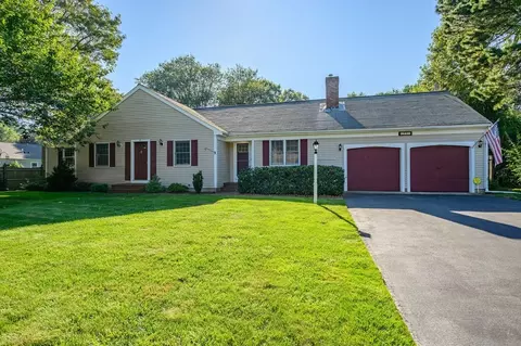 21 Micah Hamlin Rd, Centerville, MA 02632