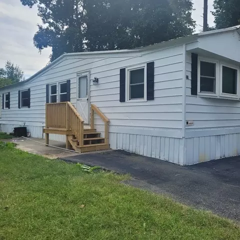 1790 Mass Ave #19, Lunenburg, MA 01462