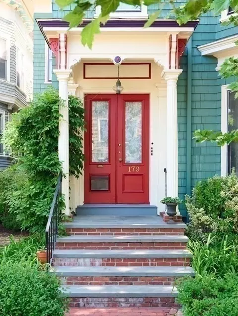 179 Chestnut #2, Cambridge, MA 02139
