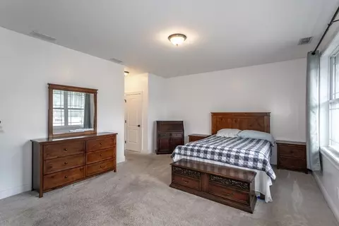 41 Alwin Pl, Springfield, MA 01128 photo 14