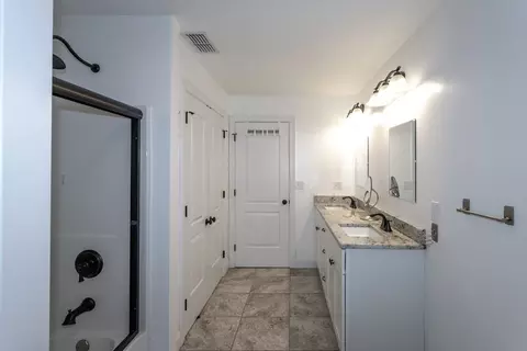 41 Alwin Pl, Springfield, MA 01128 photo 24