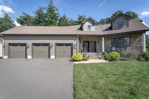 41 Alwin Pl, Springfield, MA 01128