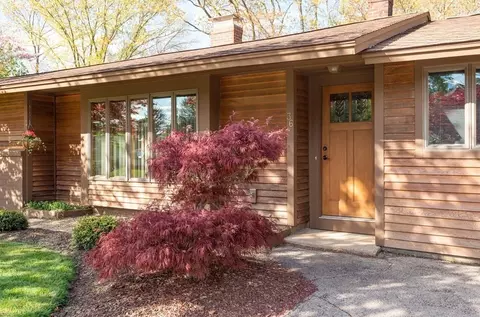 36 Wentworth Rd, Canton, MA 02021