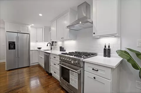 30 Alpheus Rd, Boston, MA 02131