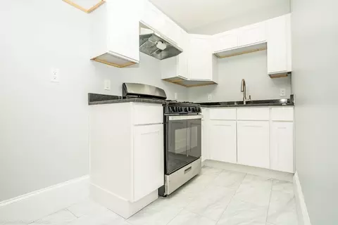 406 Main St, Fairhaven, MA 02719 photo 5