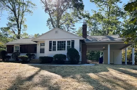 3 Balboa, Springfield, MA 01119