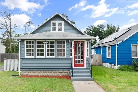 140 Glenwood St, Springfield, MA 01119