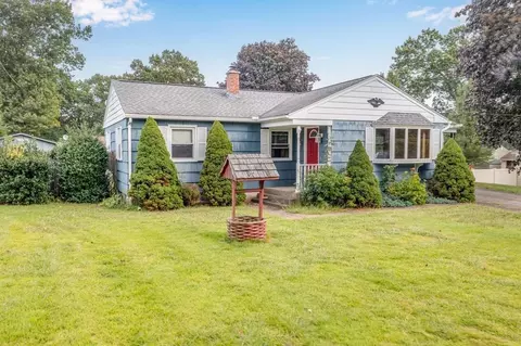 111 Garland St, Chicopee, MA 01020