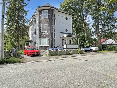 146 Camden St, Methuen, MA 01844
